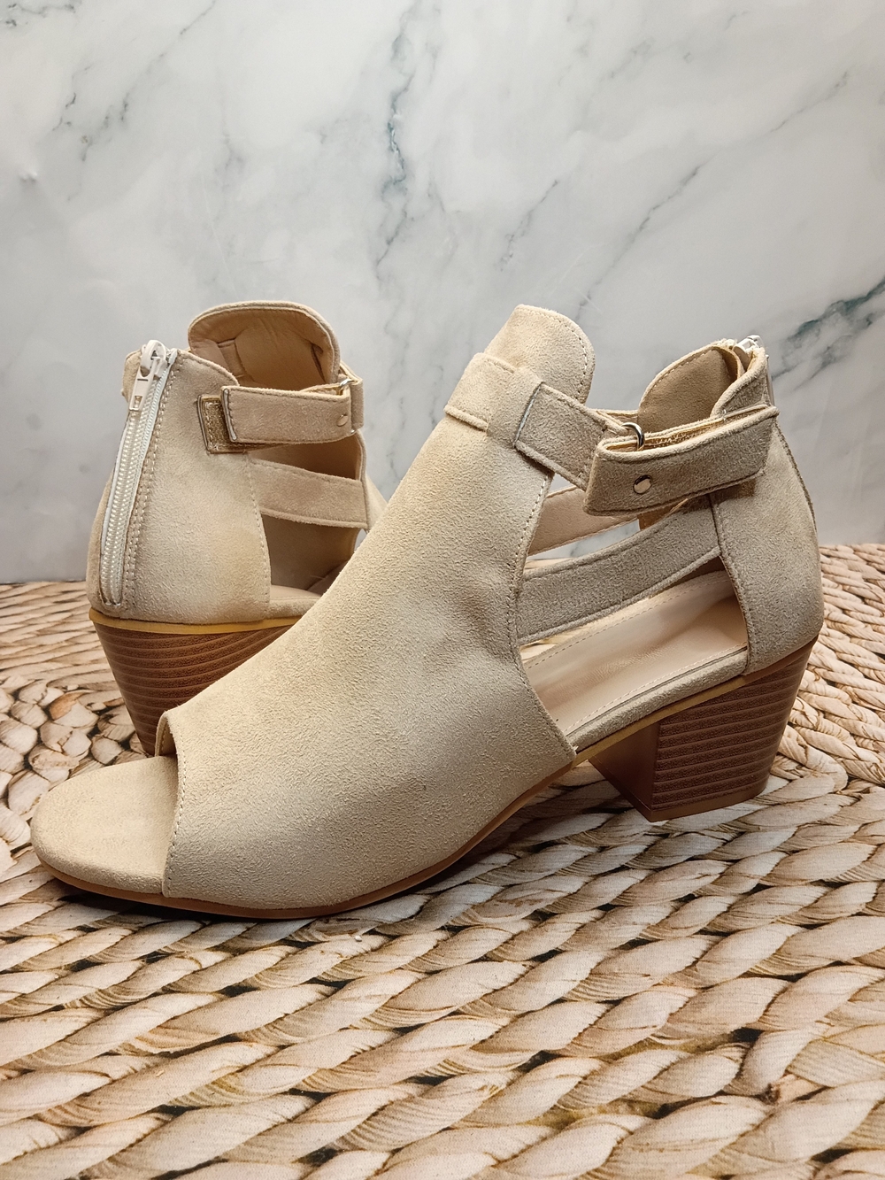 Women Size 10 Beige Suede-Look Peep-Toe Bootie Sandals, Chunky stacked Heel Shoe